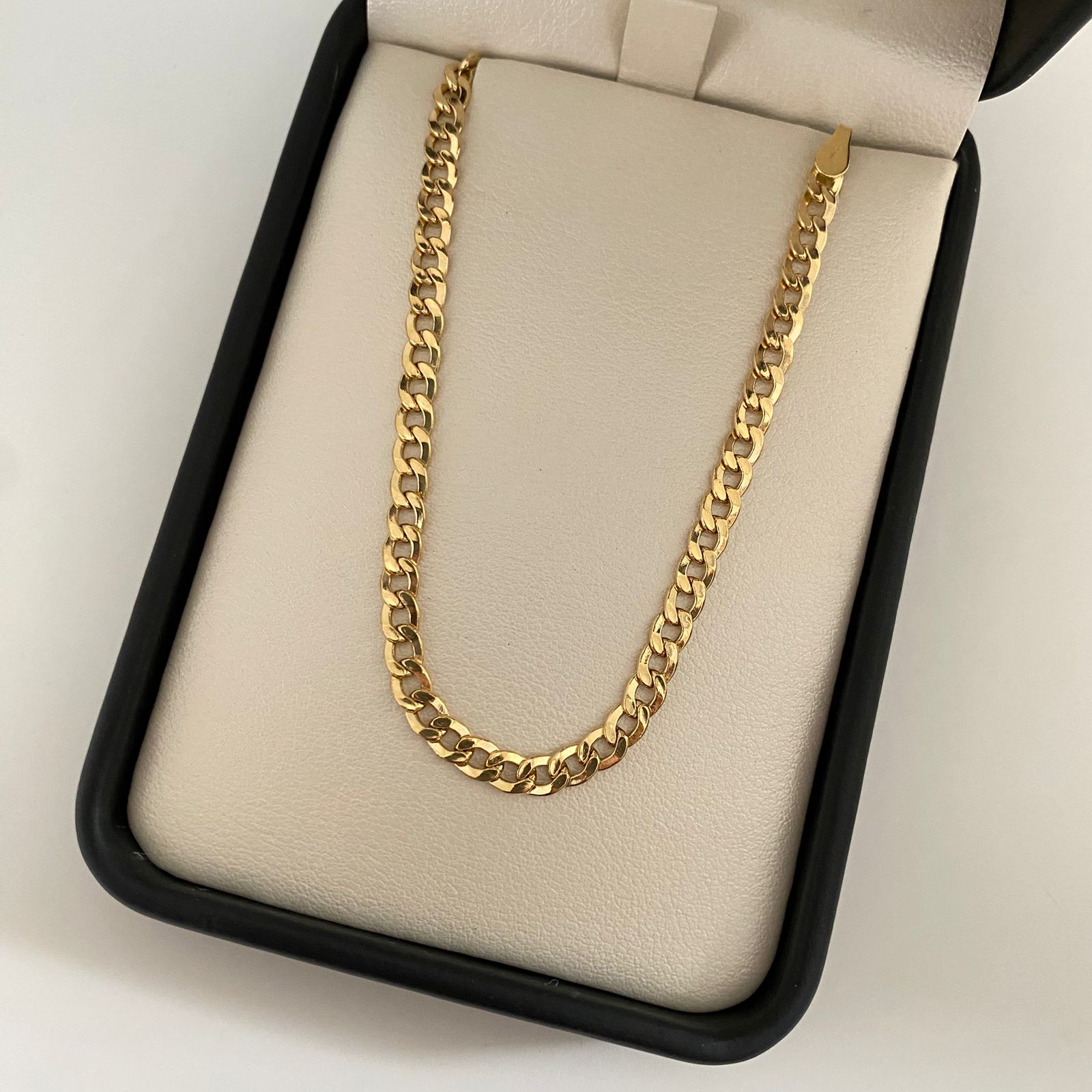 Pulso It cubano Oro amarillo 18k +1 / 3,95 Gr / 3,95 mm / 18.5 Cm